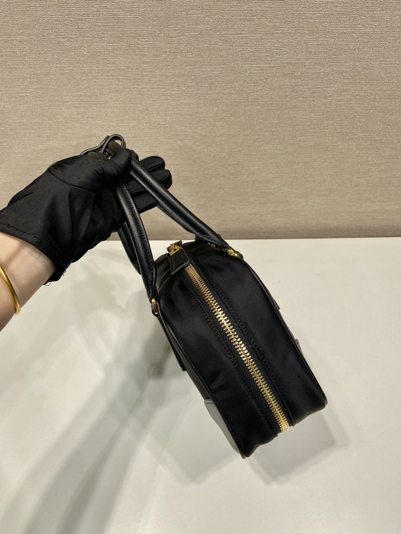 Pra*a top handle bags